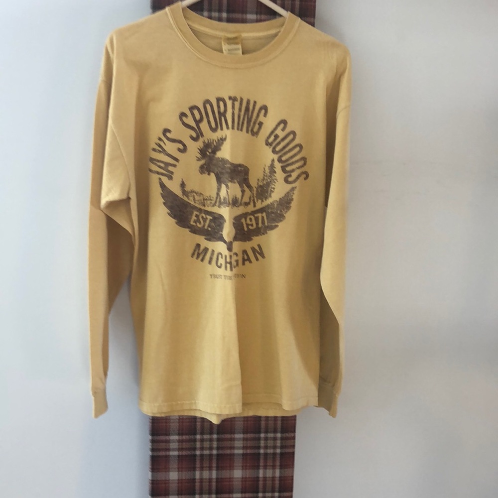 GUC mens long sleeve shirt